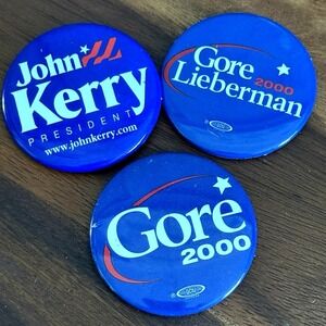 Lot of 3 Democrat Presidential Campaign Buttons 2000 Gore Lieberman 2004 Kerry
